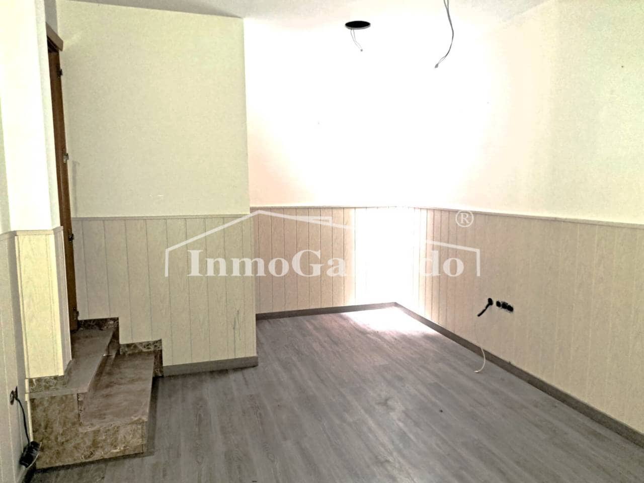 3 sovrum Hus till salu i Velez-Malaga med garage - 191 000 € (Ref: 9465313)