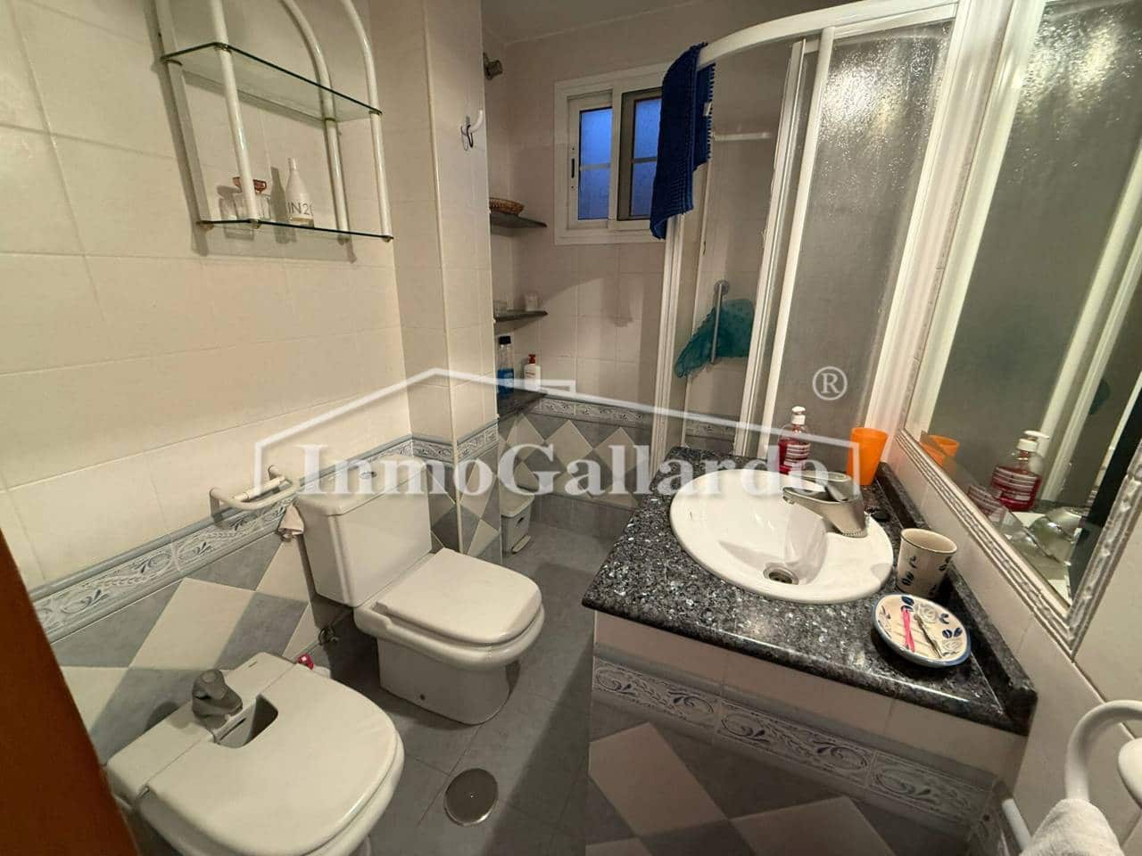 4 makuuhuone Asunto myytävänä paikassa Malaga kaupunki mukana 
autotalli - 400 000 € (Ref: 9501777)