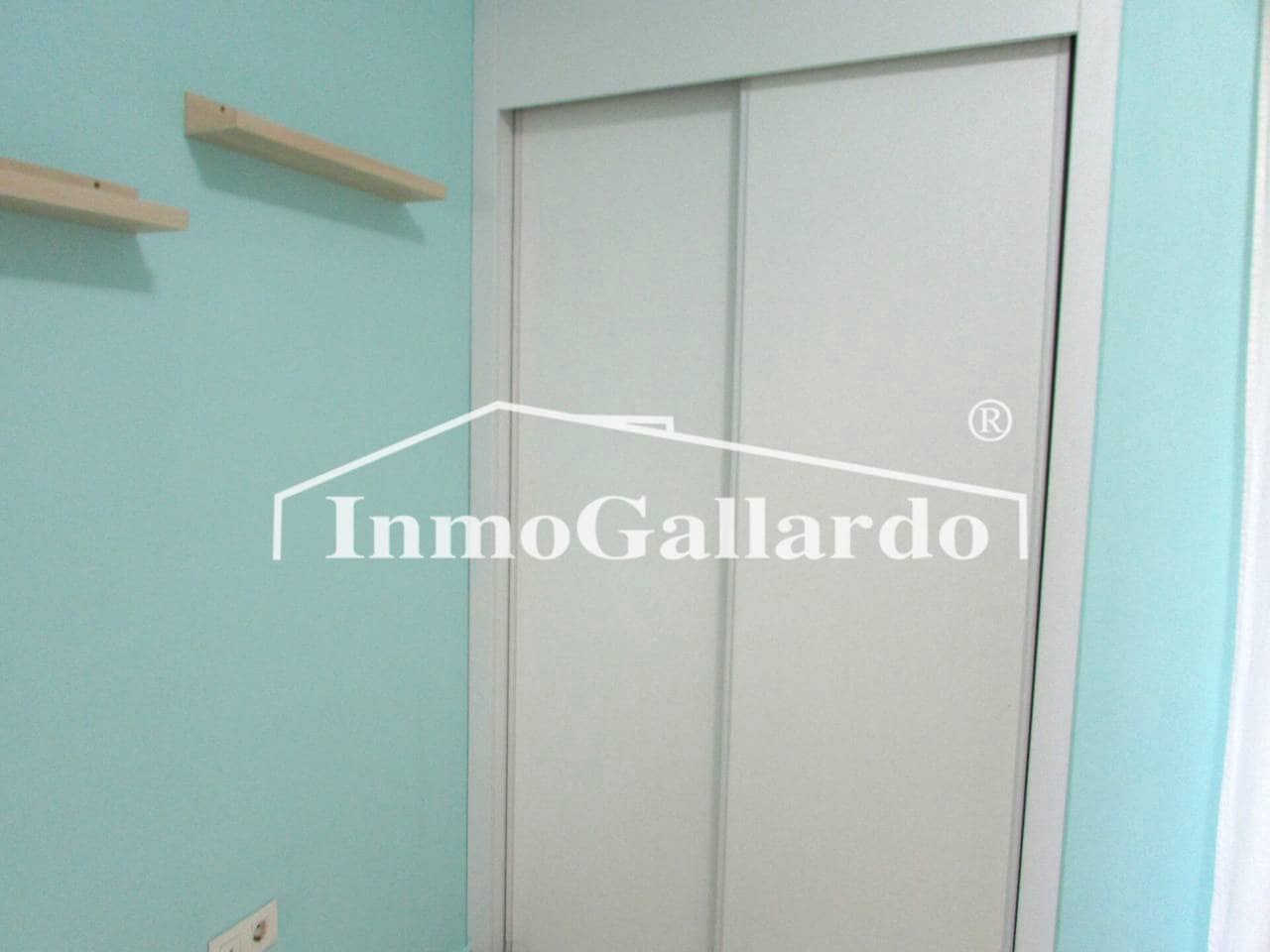 2 bedroom Flat for rent in Rincon de la Victoria with pool garage - € 950 (Ref: 9523857)