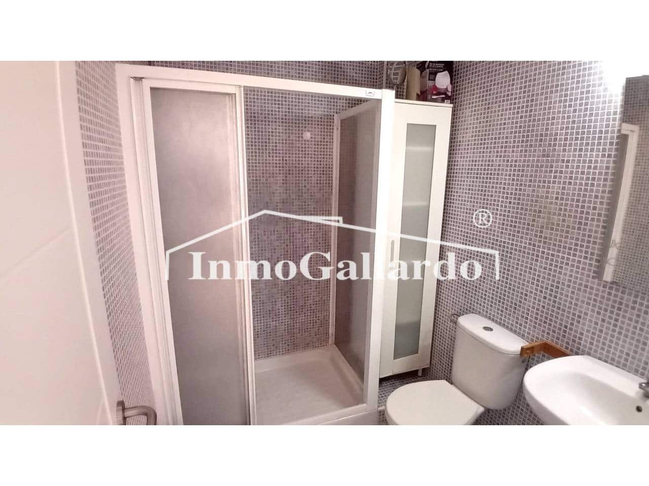 2 bedroom Flat for rent in Rincon de la Victoria with pool garage - € 950 (Ref: 9523857)