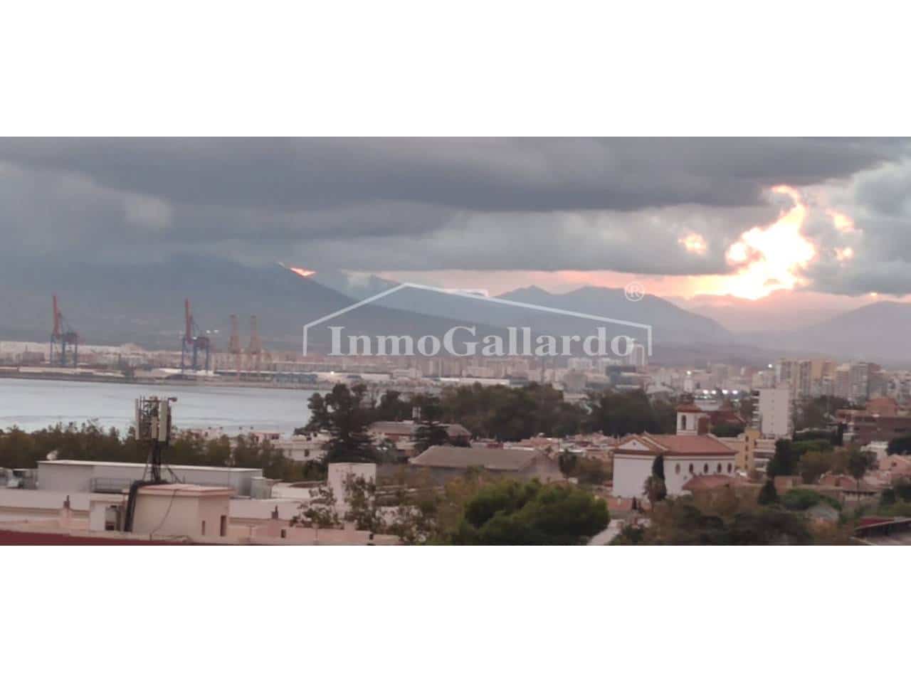 Piso de 8 habitaciones en Málaga ciudad en venta con piscina garaje - 1.100.000 € (Ref: 9530067)