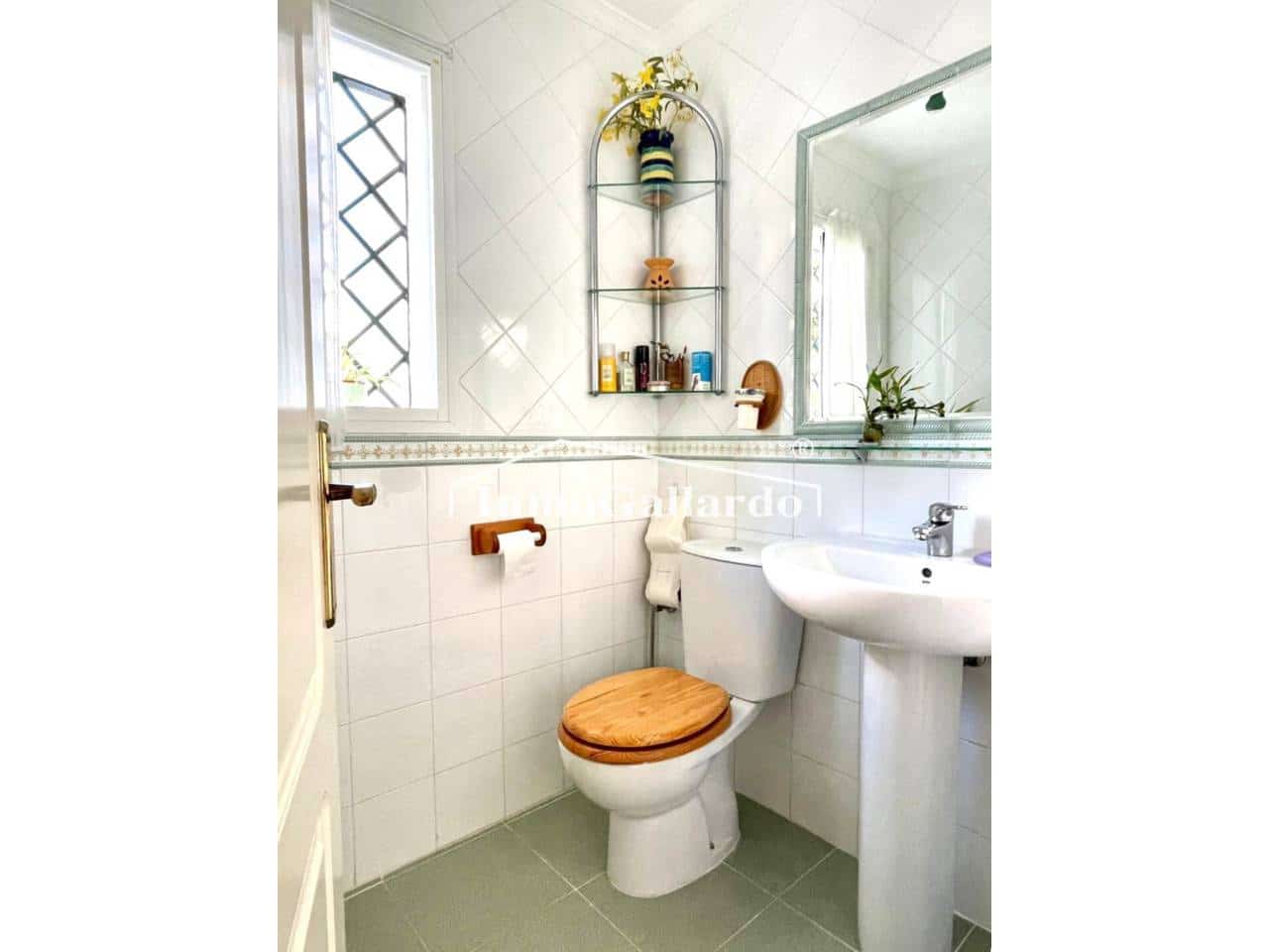 4 sypialnia Dom szeregowy na sprzedaż w Benalmadena z basenem garażem - 572 500 € (Ref: 9533038)