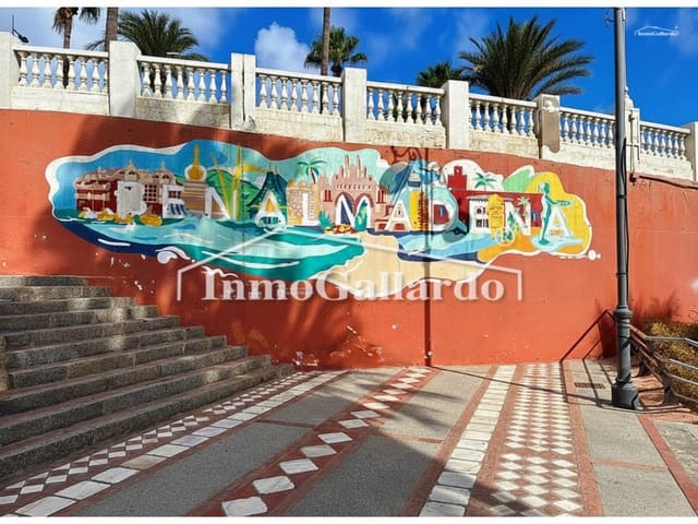 4 sypialnia Dom szeregowy na sprzedaż w Benalmádena z basenem garażem - 572 500 € (Ref: 9533038)