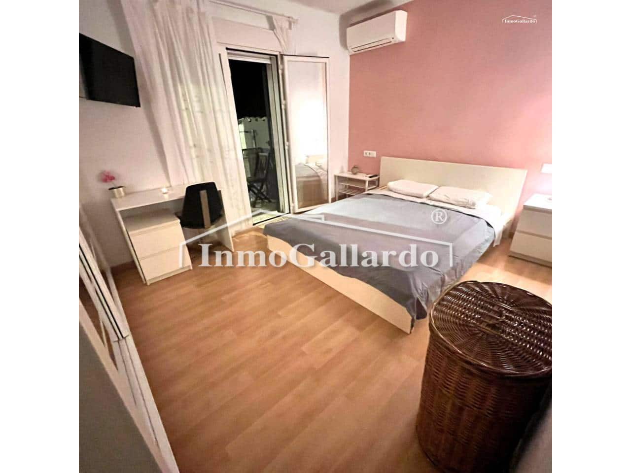 3 bedroom Penthouse for sale in Malaga city - € 600,000 (Ref: 9540568)