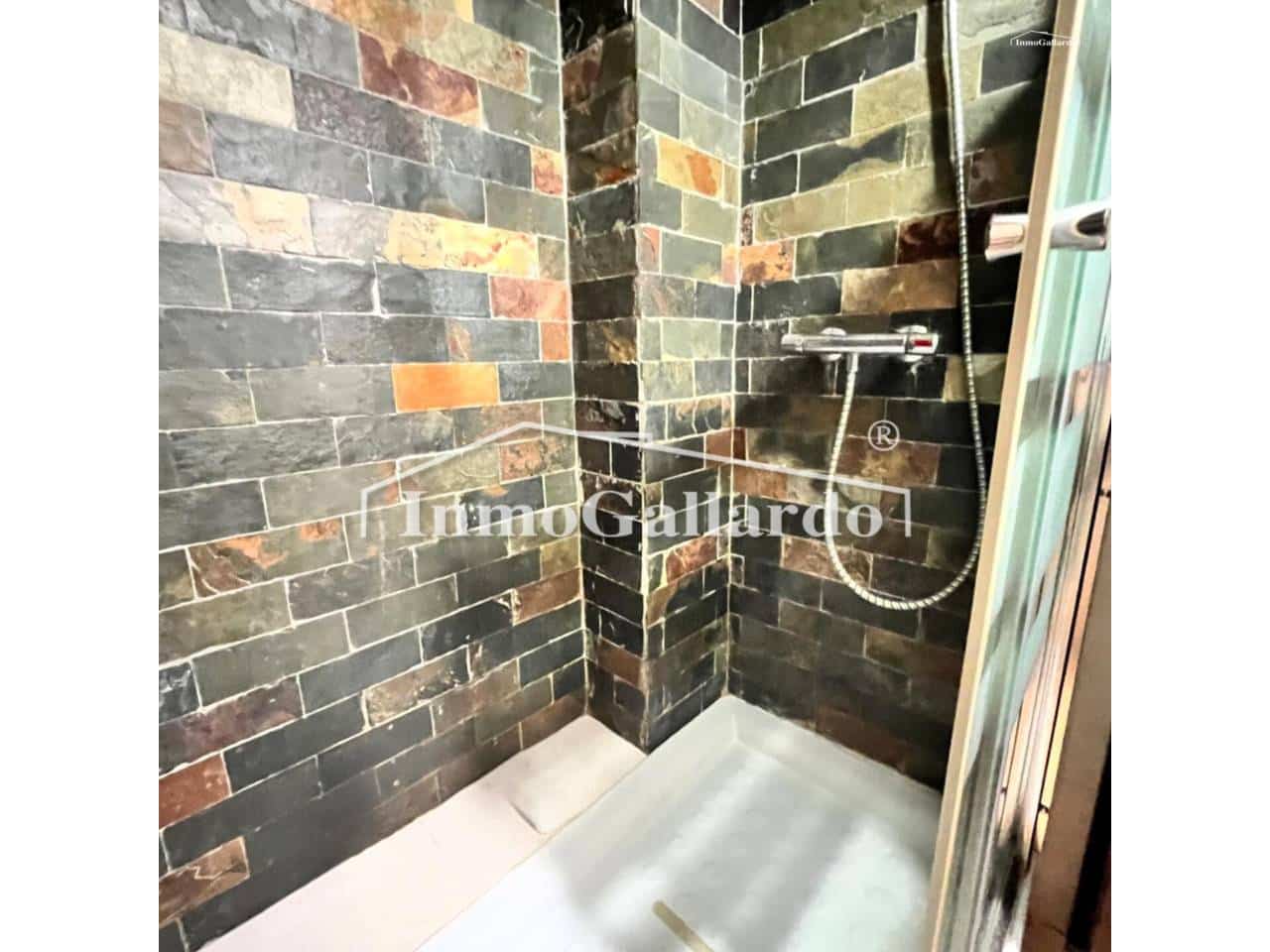 3 bedroom Penthouse for sale in Malaga city - € 600,000 (Ref: 9540568)