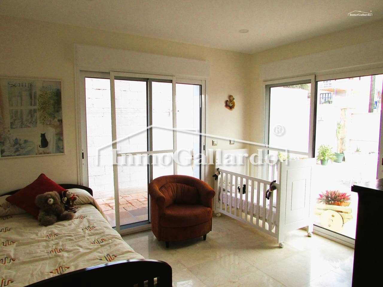 6 quarto Moradia para venda em Rincon de la Victoria com piscina garagem - 848 500 € (Ref: 9550518)