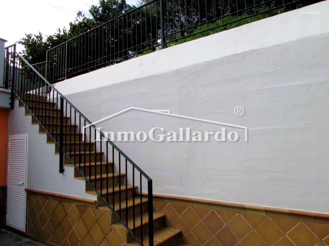 6 quarto Moradia para venda em Rincon de la Victoria com piscina garagem - 848 500 € (Ref: 9550518)