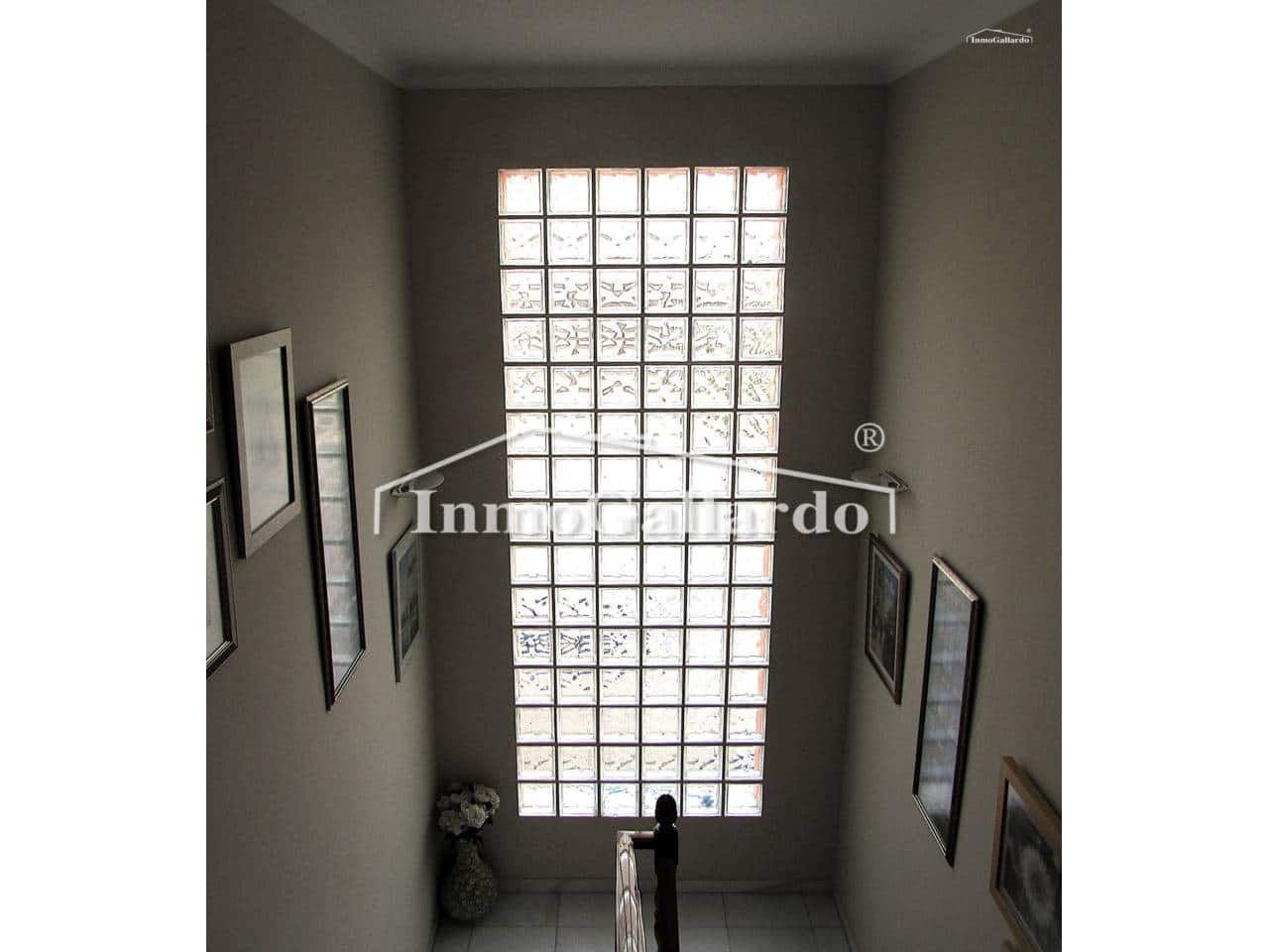 6 quarto Moradia para venda em Rincon de la Victoria com piscina garagem - 848 500 € (Ref: 9550518)