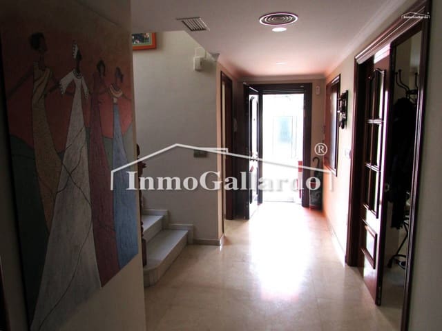 6 quarto Moradia para venda em Rincón de la Victoria com piscina garagem - 848 500 € (Ref: 9550518)