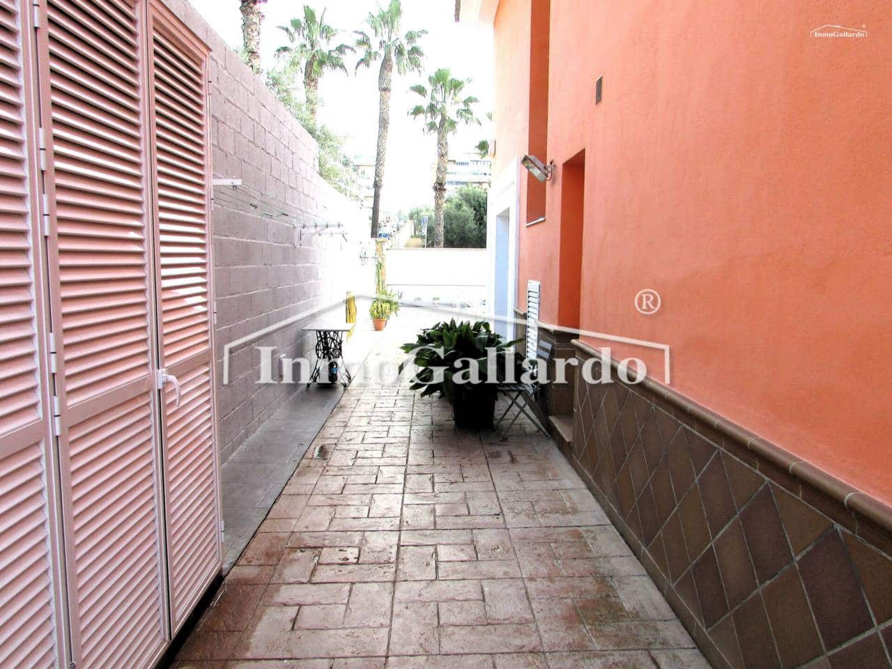 6 quarto Moradia para venda em Rincon de la Victoria com piscina garagem - 848 500 € (Ref: 9550518)