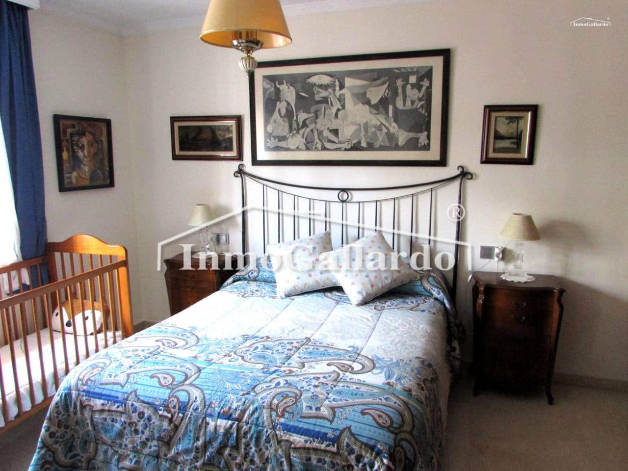 6 quarto Moradia para venda em Rincon de la Victoria com piscina garagem - 848 500 € (Ref: 9550518)