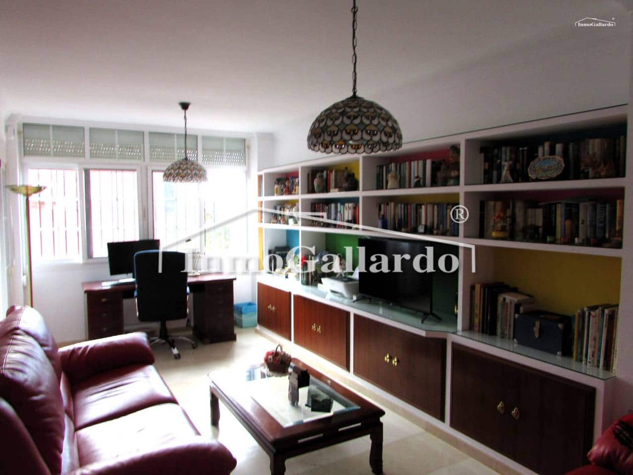6 quarto Moradia para venda em Rincon de la Victoria com piscina garagem - 848 500 € (Ref: 9550518)