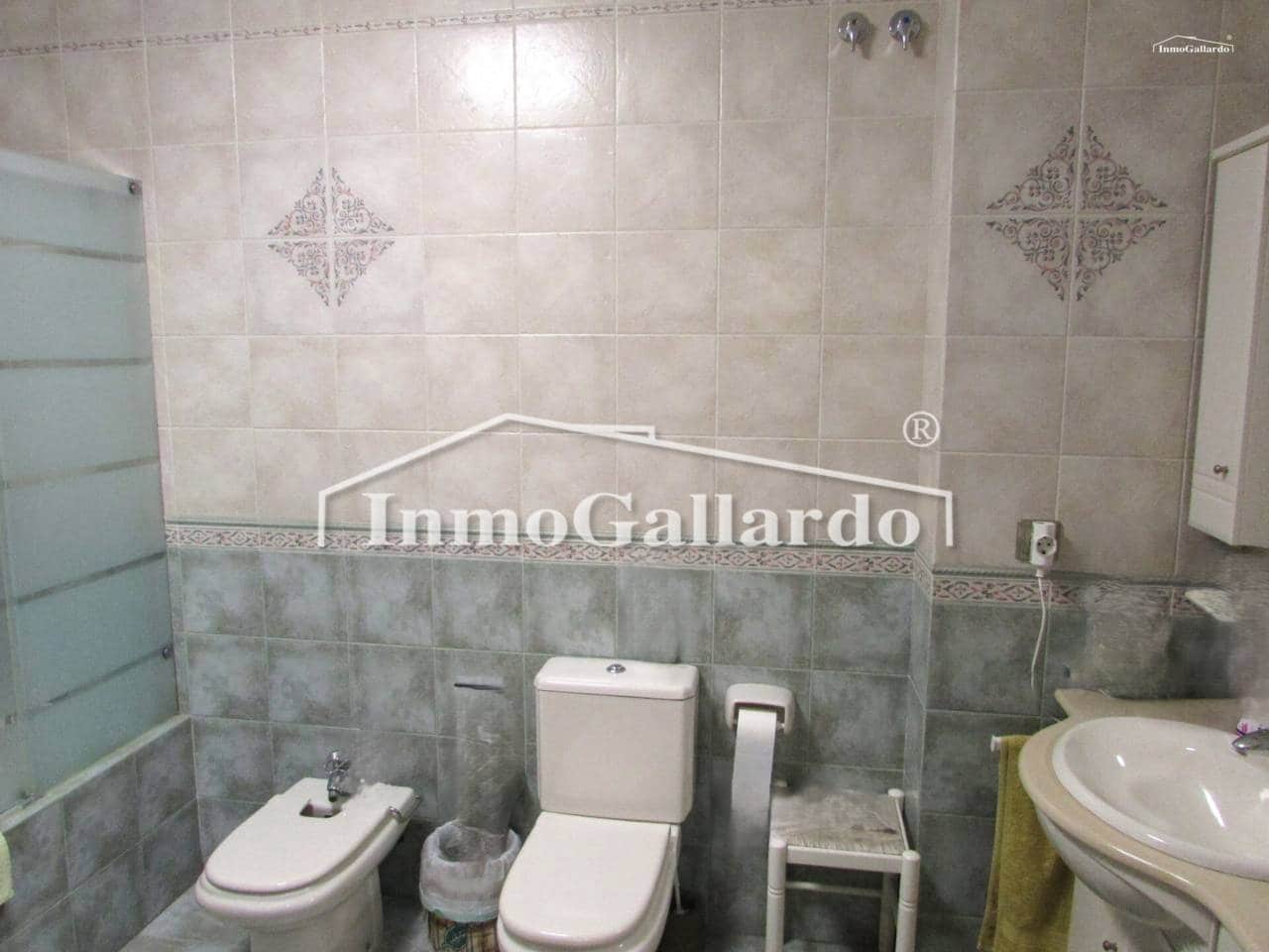 6 quarto Moradia para venda em Rincon de la Victoria com piscina garagem - 848 500 € (Ref: 9550518)