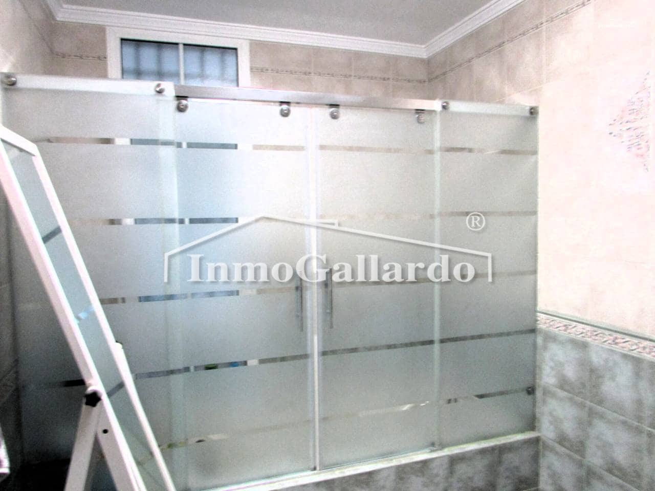 6 quarto Moradia para venda em Rincon de la Victoria com piscina garagem - 848 500 € (Ref: 9550518)