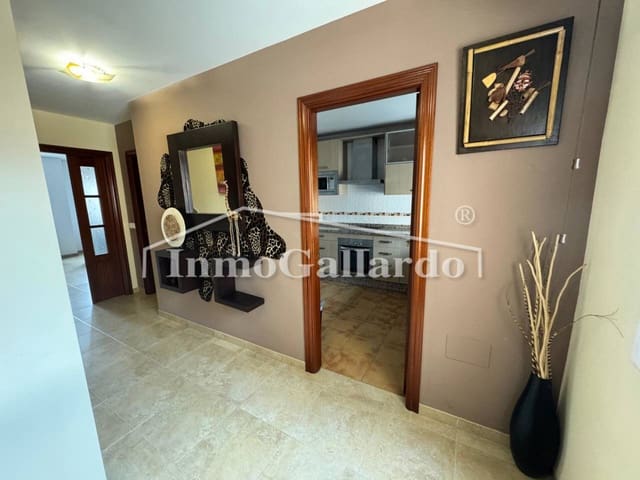 2 slaapkamer Flat te huur in Málaga stad met garage - € 1.200 (Ref: 9560695)