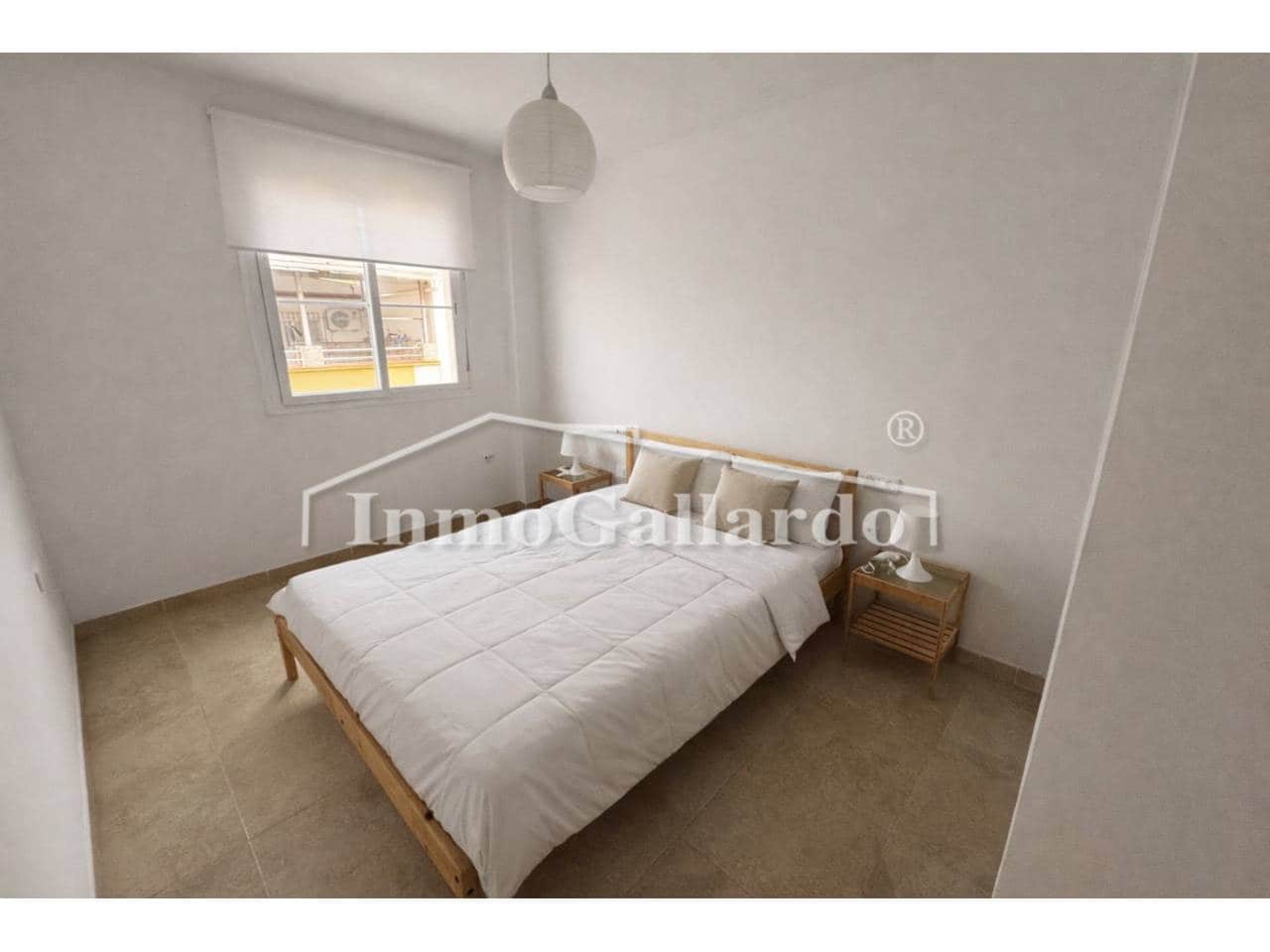 2 slaapkamer Flat te huur in Malaga stad met garage - € 1.200 (Ref: 9560695)