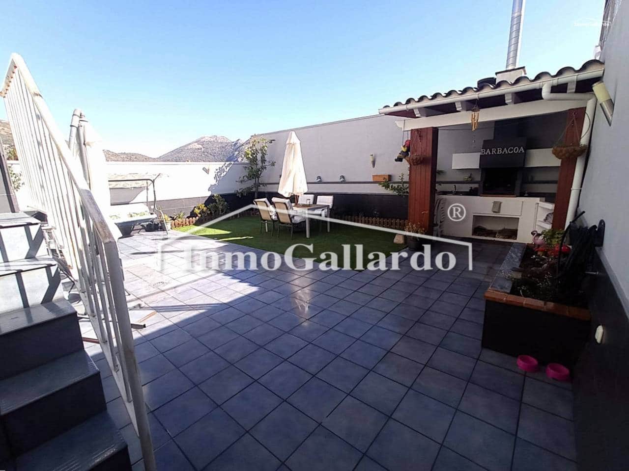 4 Zimmer Villa zu verkaufen in Alfarnate mit Garage - 318.000 € (Ref: 9570352)