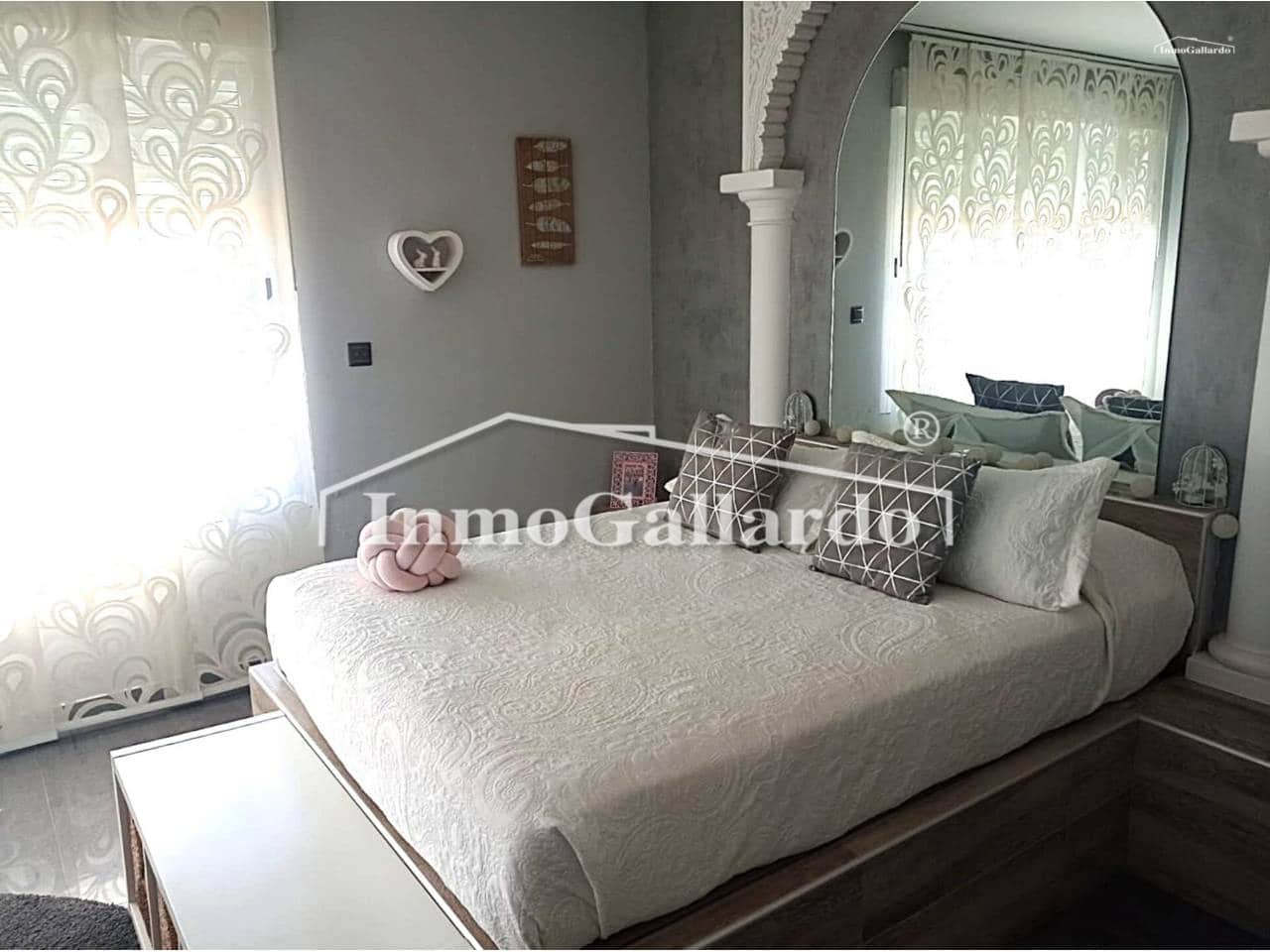 4 Zimmer Villa zu verkaufen in Alfarnate mit Garage - 318.000 € (Ref: 9570352)