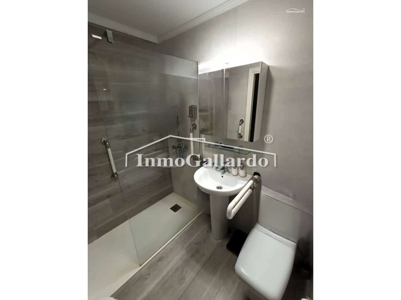 Adosado de 5 habitaciones en Málaga ciudad en venta con piscina garaje - 670.000 € (Ref: 9573688)