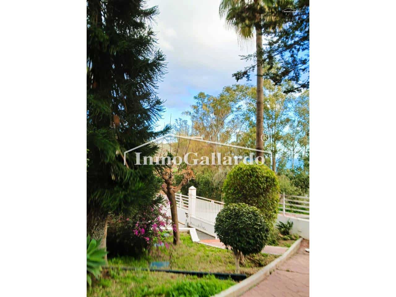 Adosado de 5 habitaciones en Málaga ciudad en venta con piscina garaje - 670.000 € (Ref: 9573688)