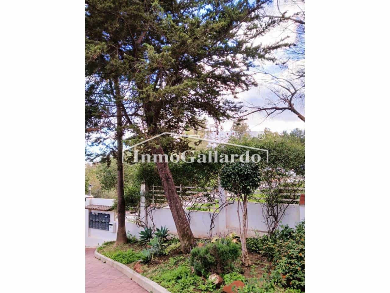 Adosado de 5 habitaciones en Málaga ciudad en venta con piscina garaje - 670.000 € (Ref: 9573688)