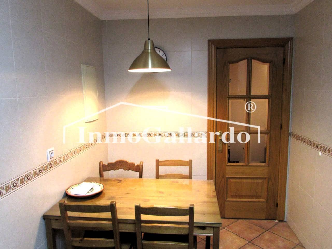 Appartement de 3 chambres à louer à Rincon de la Victoria avec piscine - 1 100 € (Ref: 9573689)
