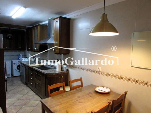 Appartement de 3 chambres à louer à Rincón de la Victoria avec piscine - 1 100 € (Ref: 9573689)