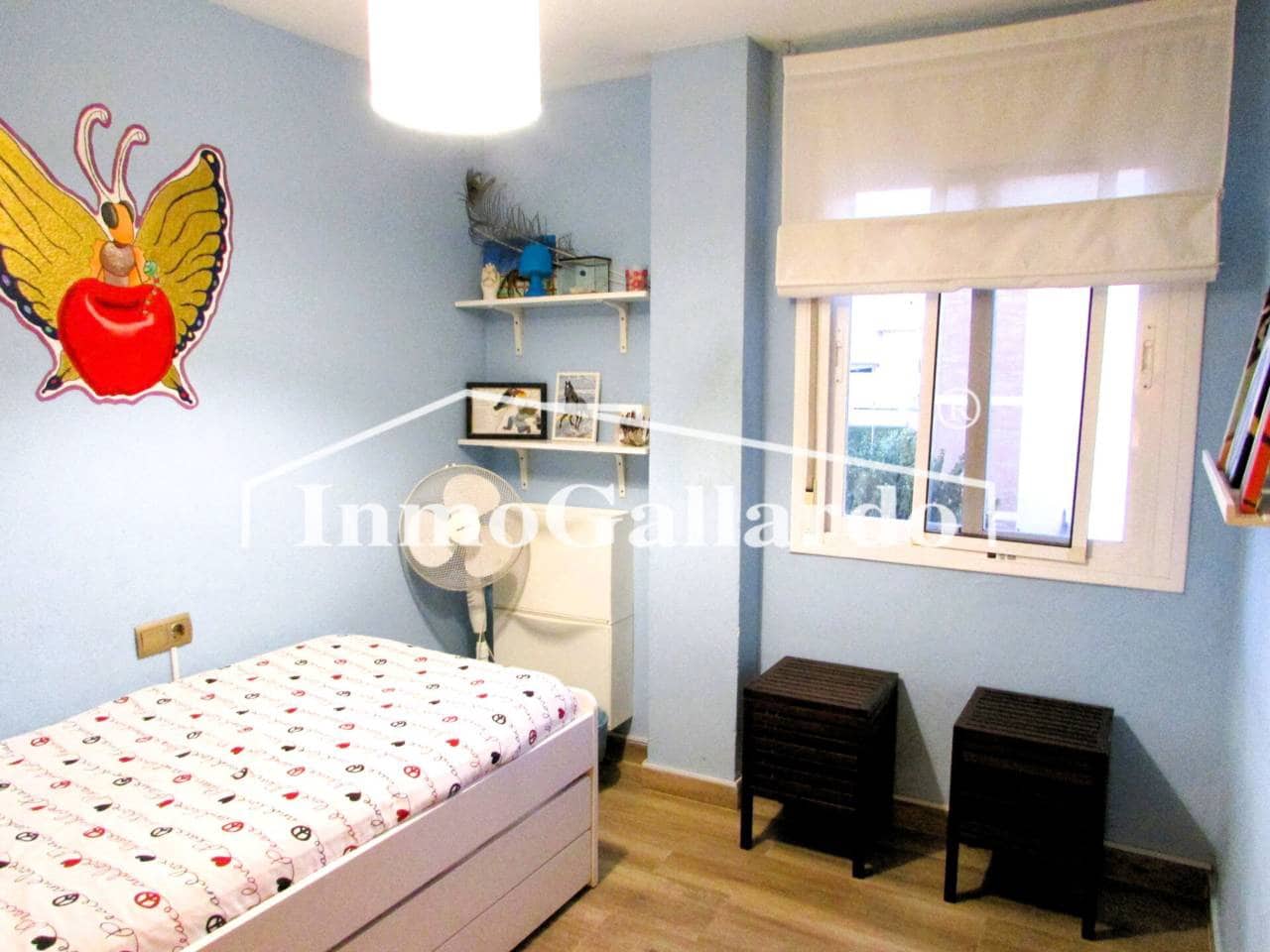 Appartement de 3 chambres à louer à Rincon de la Victoria avec piscine - 1 100 € (Ref: 9573689)