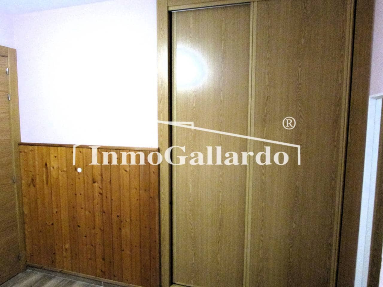 Appartement de 3 chambres à louer à Rincon de la Victoria avec piscine - 1 100 € (Ref: 9573689)