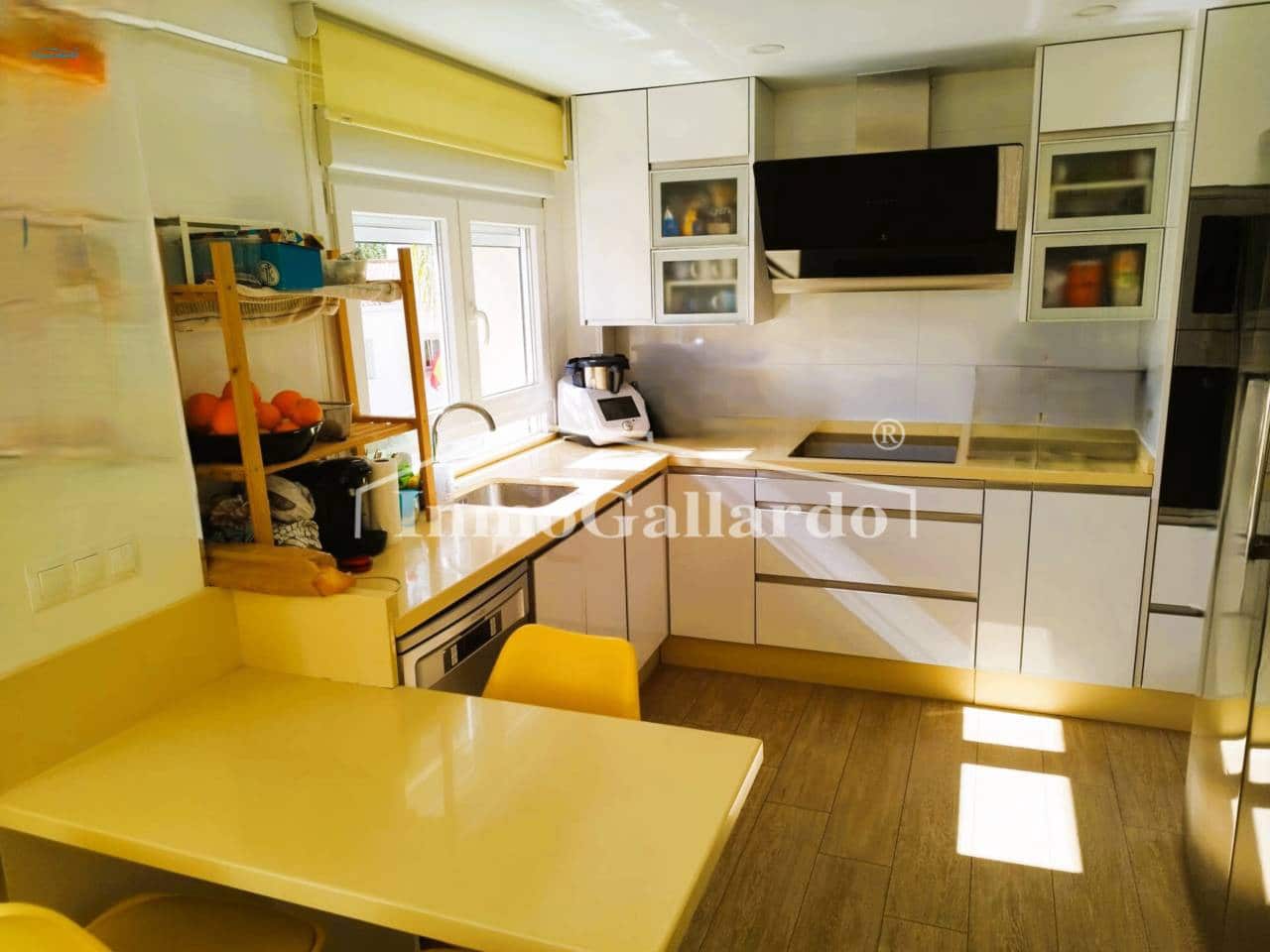 3 soveværelse Lejlighed til salg i Malaga by med garage - € 520.000 (Ref: 9590591)