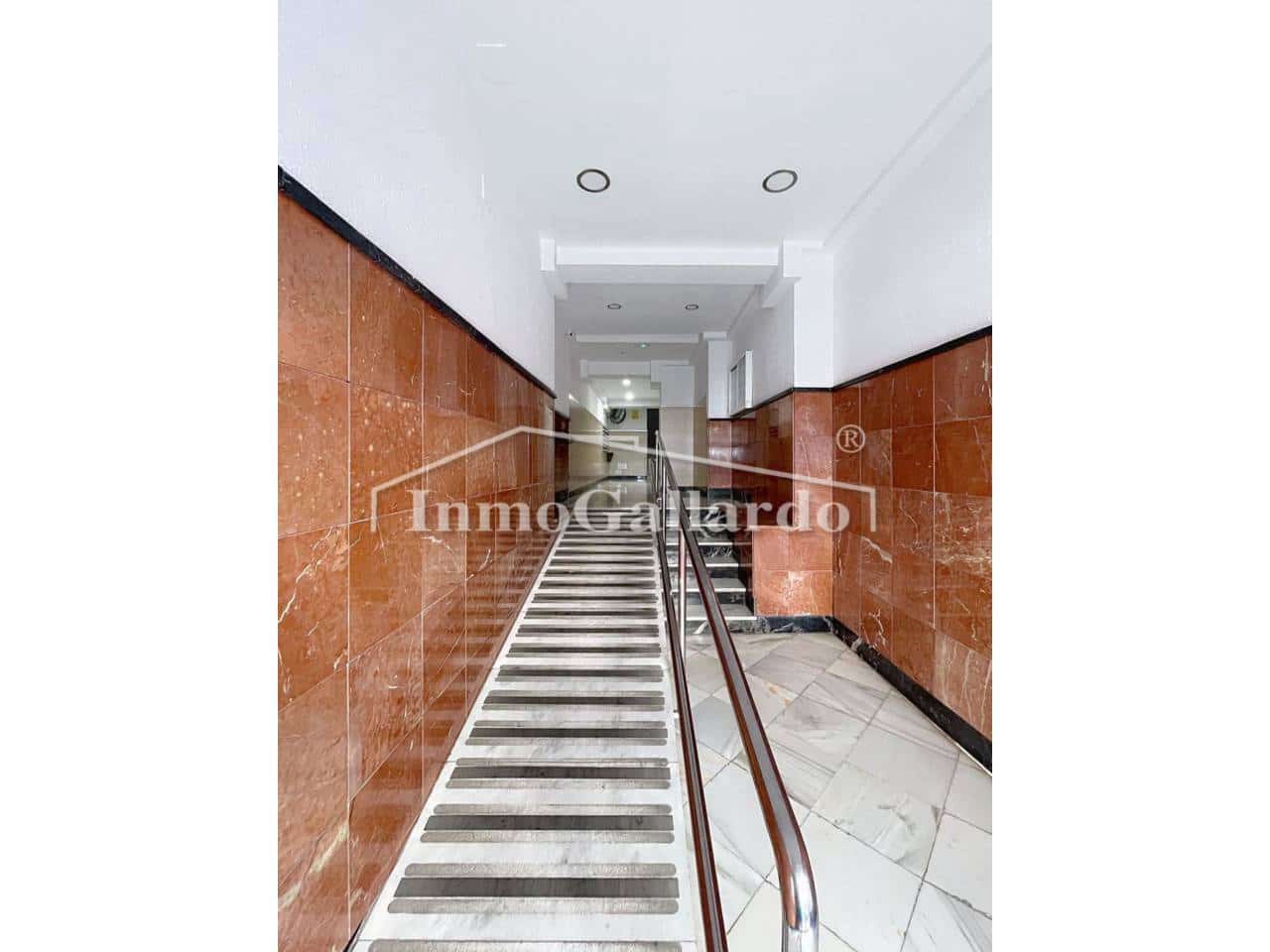 3 soverom Leilighet til leie i Malaga by - € 1 400 (Ref: 9610662)