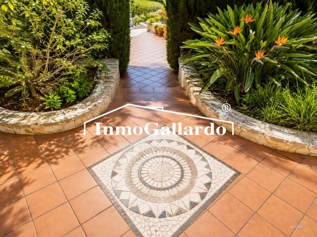 5 makuuhuone Huvila myytävänä paikassa Pinares de San Antón, Málaga kaupunki mukana uima-altaan 
autotalli - 1 000 000 € (Ref: 9629472)