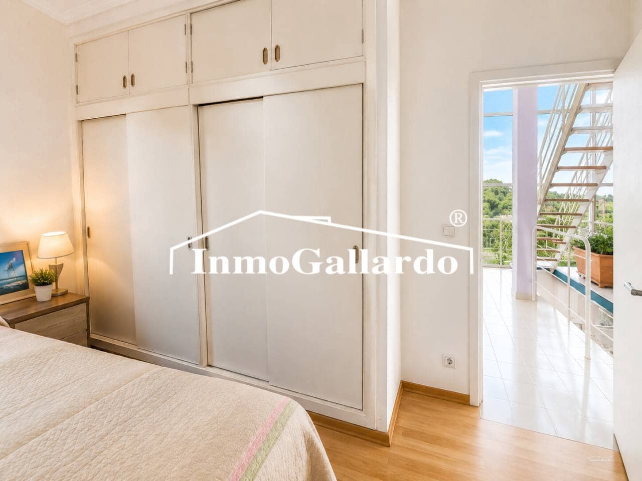 5 makuuhuone Huvila myytävänä paikassa Malaga kaupunki mukana uima-altaan 
autotalli - 1 000 000 € (Ref: 9629472)