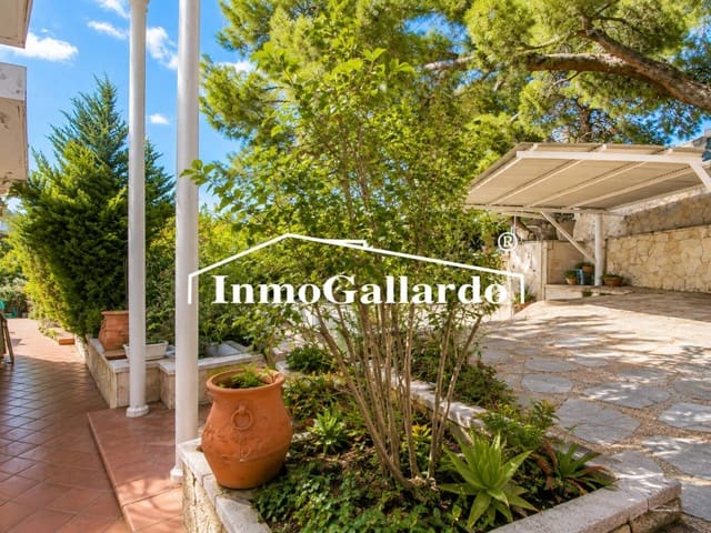 5 makuuhuone Huvila myytävänä paikassa Pinares de San Antón, Málaga kaupunki mukana uima-altaan 
autotalli - 1 000 000 € (Ref: 9629472)