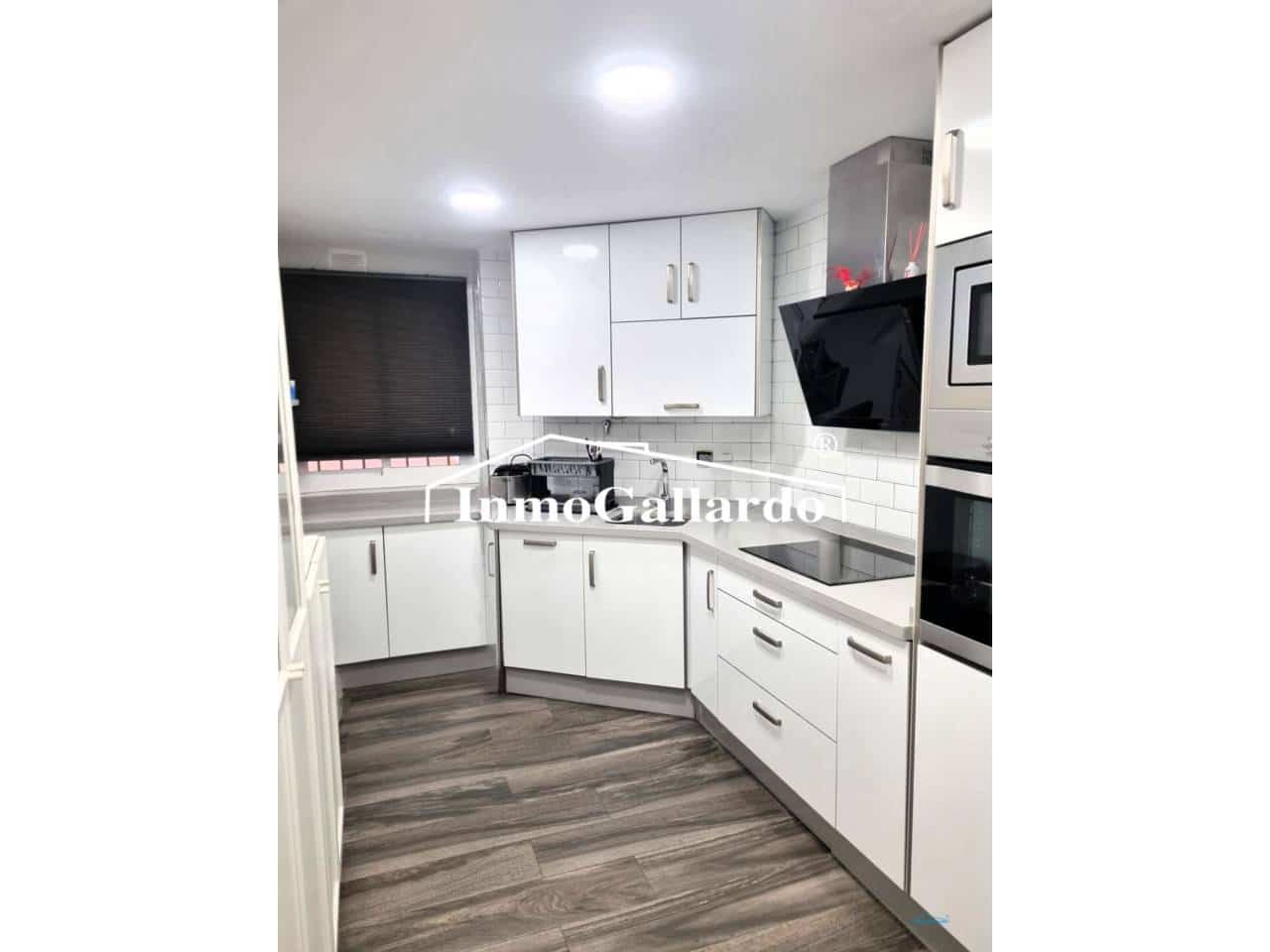 3 sypialnia Mieszkanie na sprzedaż w Rincon de la Victoria z basenem - 440 100 € (Ref: 9636280)