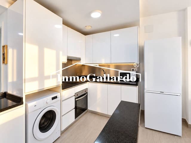 1 slaapkamer Flat te koop in Torre de Benagalbon, Rincón de la Victoria met garage - € 265.000 (Ref: 9651023)