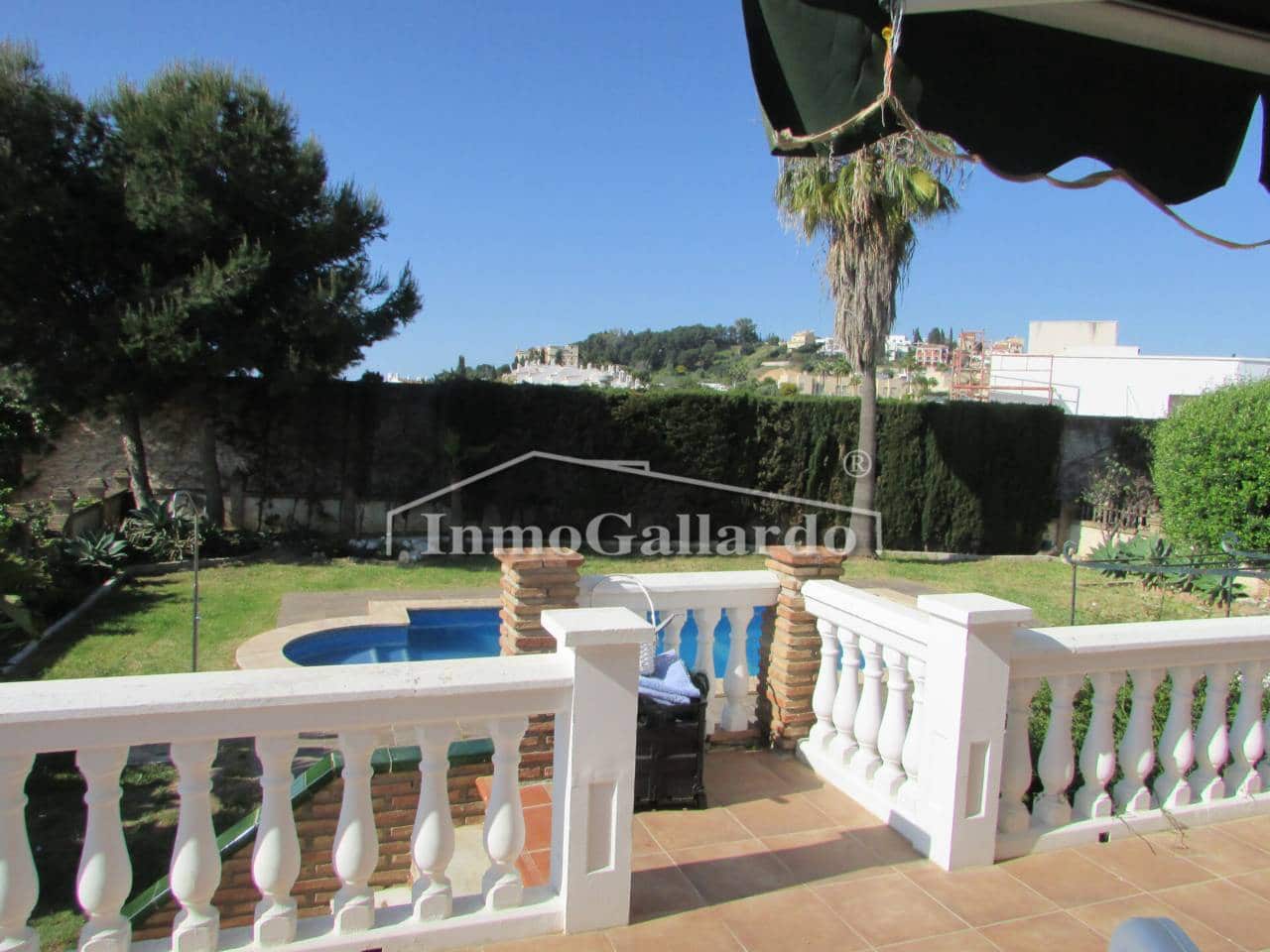 7 soverom Villa til salgs i Malaga by med svømmebasseng garasje - € 1 749 000 (Ref: 9710962)