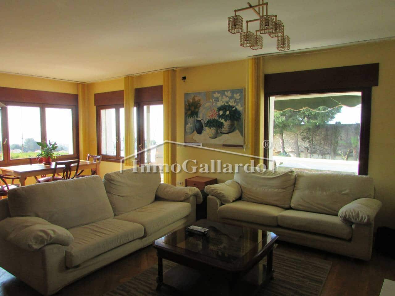 7 soverom Villa til salgs i Malaga by med svømmebasseng garasje - € 1 749 000 (Ref: 9710962)