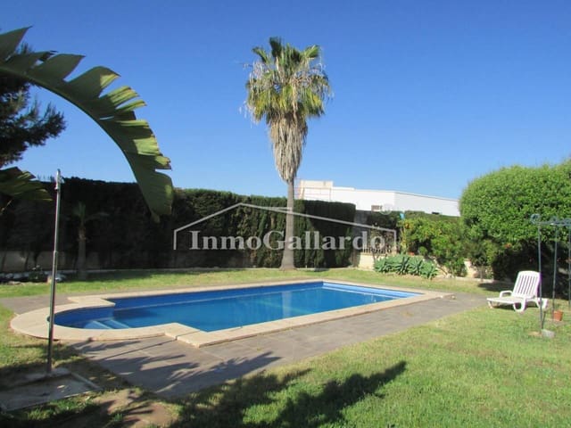 7 Zimmer Villa zu verkaufen in Pedregalejo, Málaga Stadt mit Pool Garage - 1.749.000 € (Ref: 9710962)