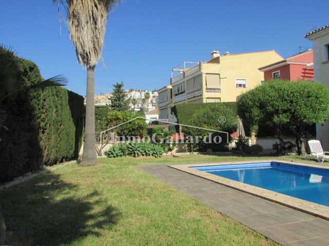 7 Zimmer Villa zu verkaufen in Pedregalejo, Málaga Stadt mit Pool Garage - 1.749.000 € (Ref: 9710962)