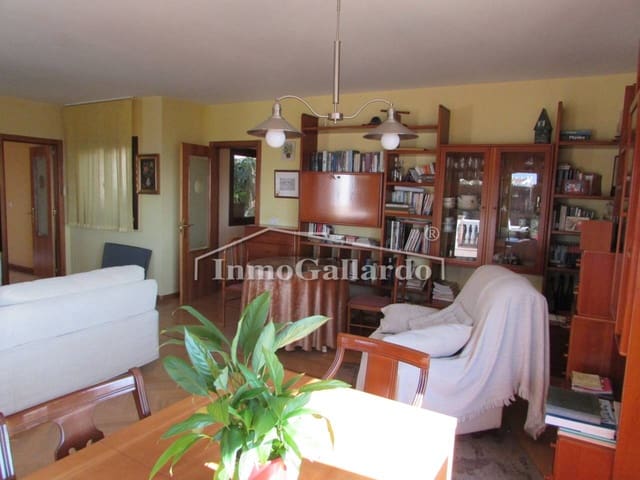 7 Zimmer Villa zu verkaufen in Pedregalejo, Málaga Stadt mit Pool Garage - 1.749.000 € (Ref: 9710962)