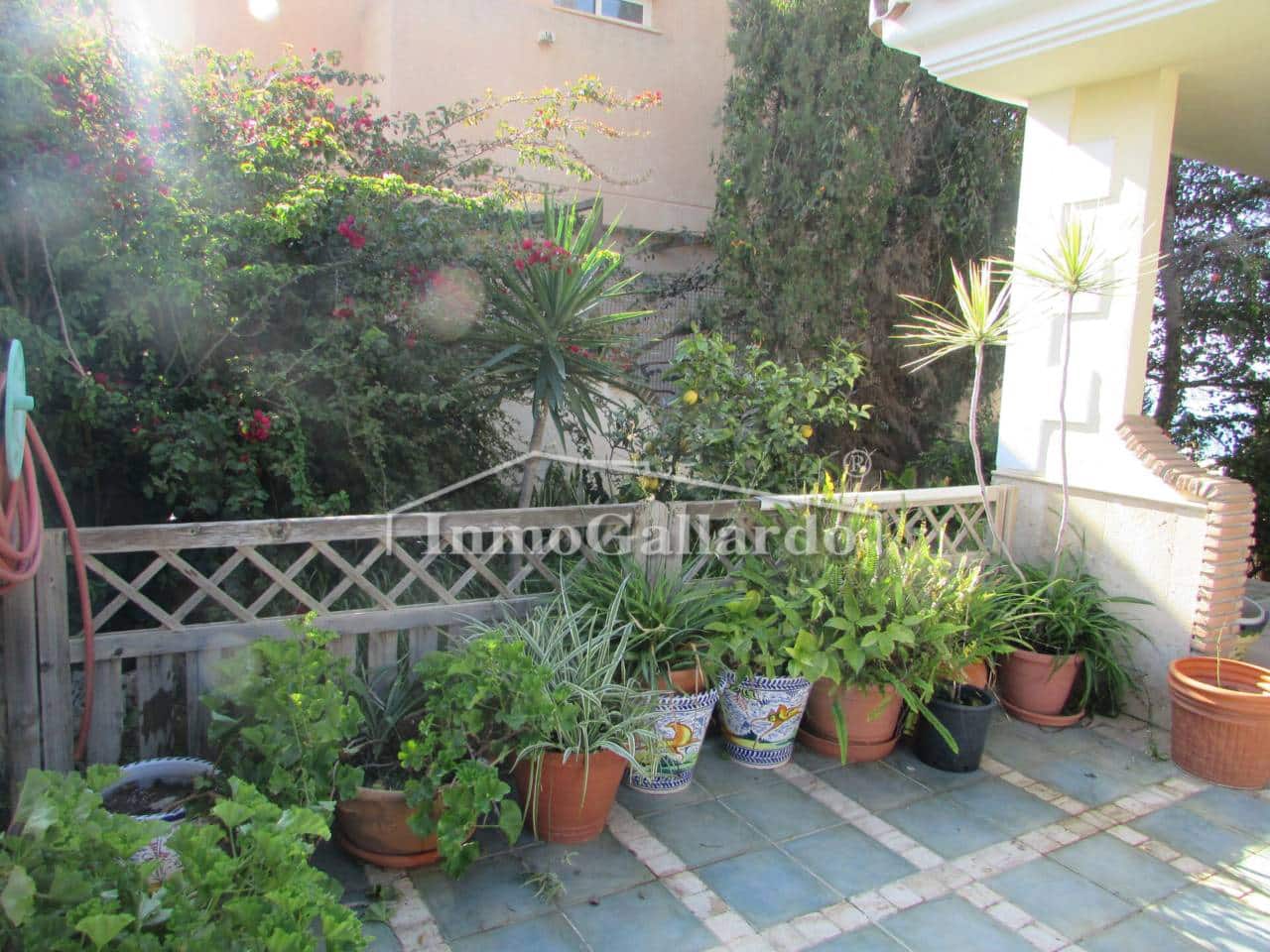 7 soverom Villa til salgs i Malaga by med svømmebasseng garasje - € 1 749 000 (Ref: 9710962)