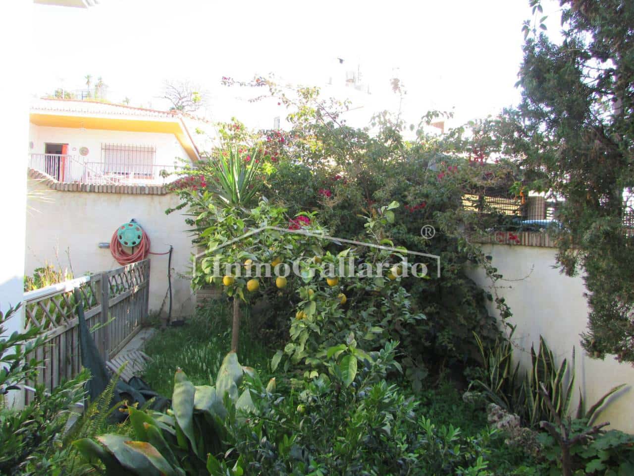 7 soverom Villa til salgs i Malaga by med svømmebasseng garasje - € 1 749 000 (Ref: 9710962)