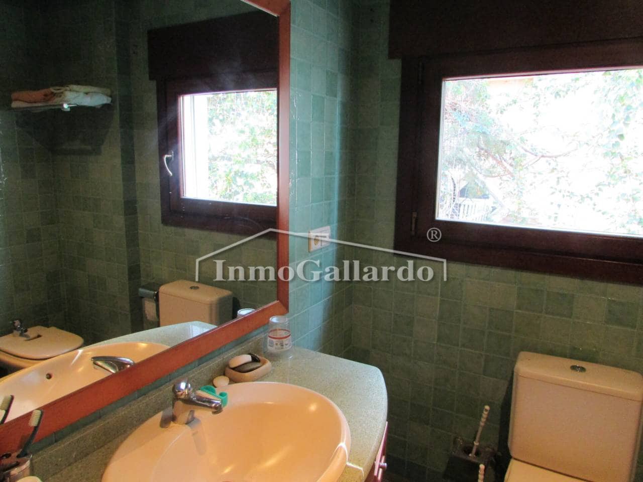 7 soverom Villa til salgs i Malaga by med svømmebasseng garasje - € 1 749 000 (Ref: 9710962)