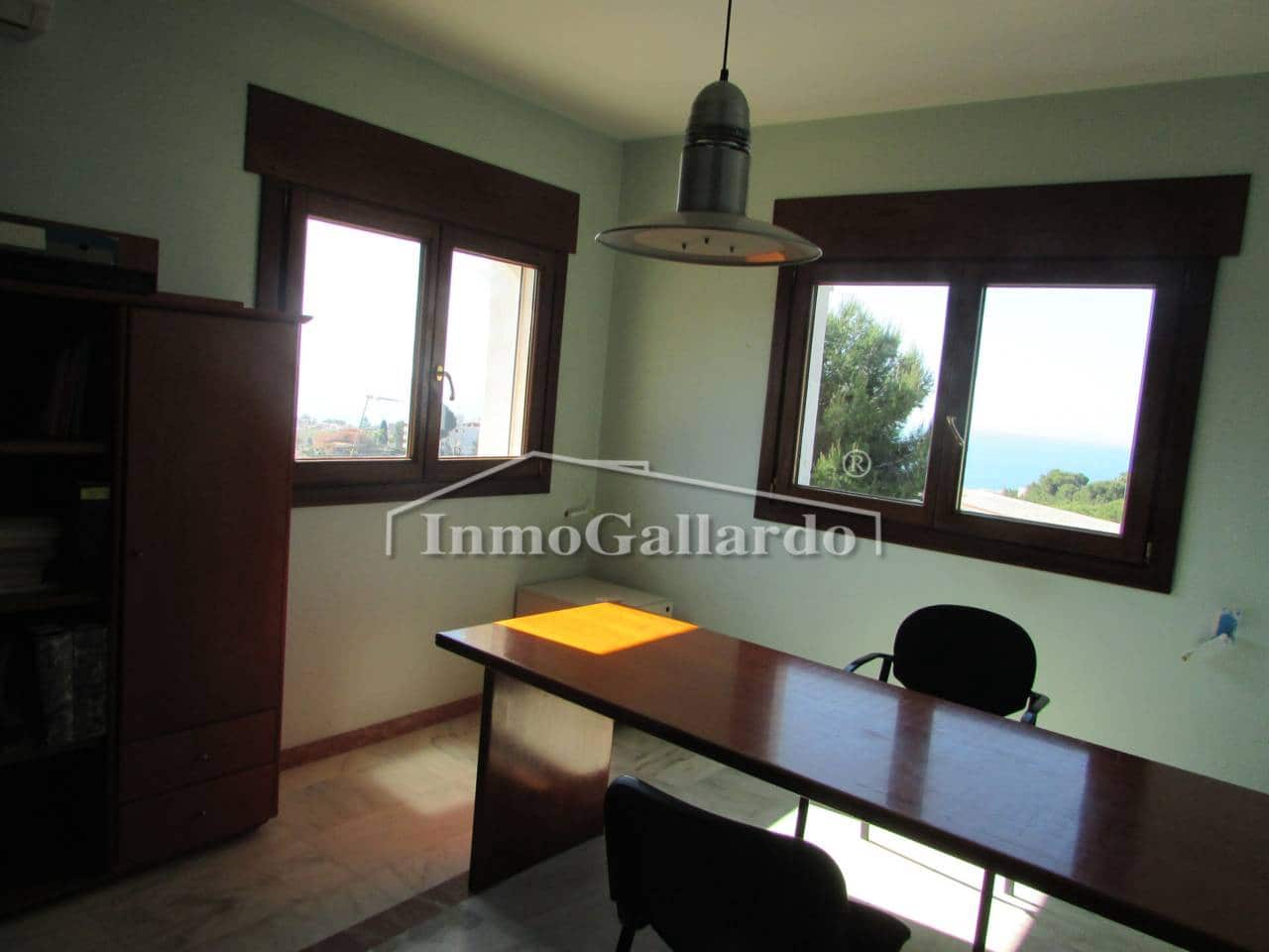 7 soverom Villa til salgs i Malaga by med svømmebasseng garasje - € 1 749 000 (Ref: 9710962)