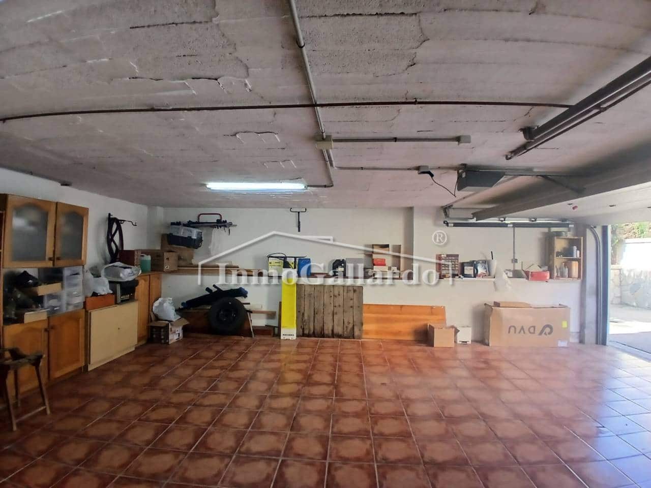 7 soverom Villa til salgs i Malaga by med svømmebasseng garasje - € 1 749 000 (Ref: 9710962)