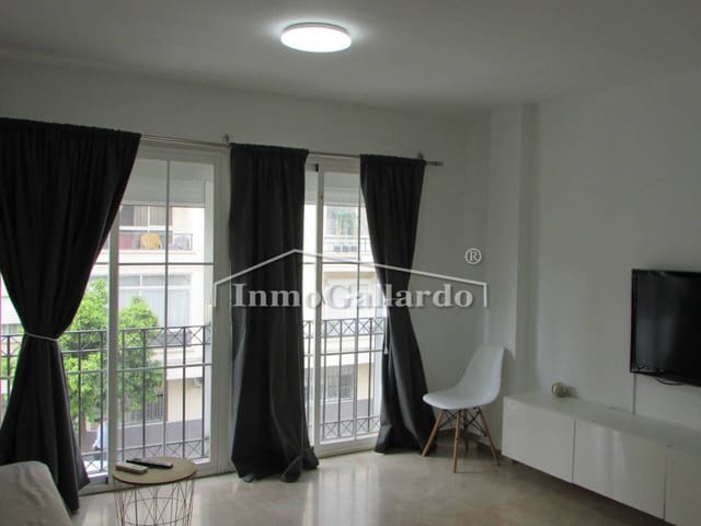 4 soveværelse Lejlighed til salg i Málaga by med garage - € 466.000 (Ref: 9731528)