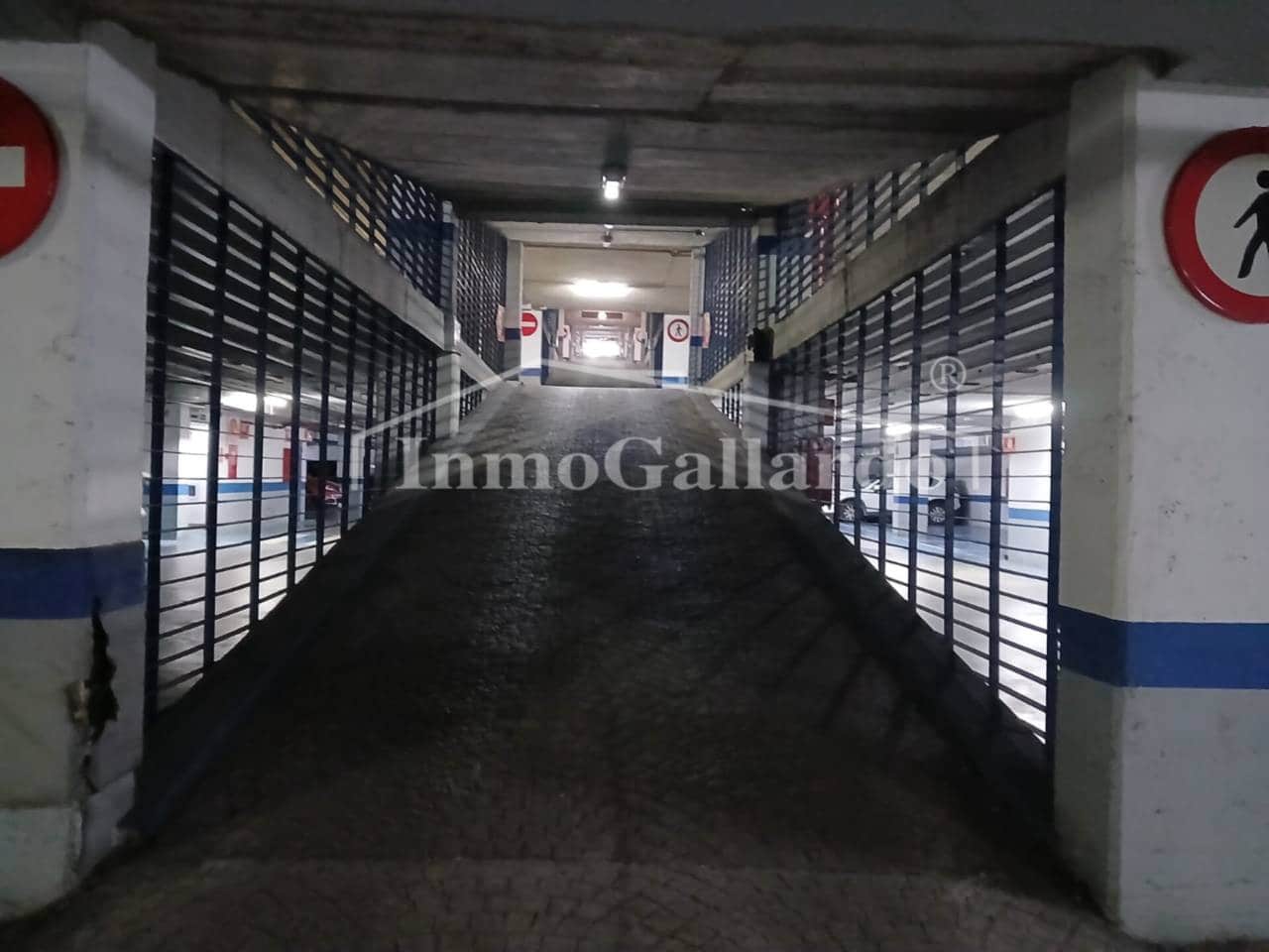 Garasje til salgs i Malaga by - € 38 300 (Ref: 9758286)