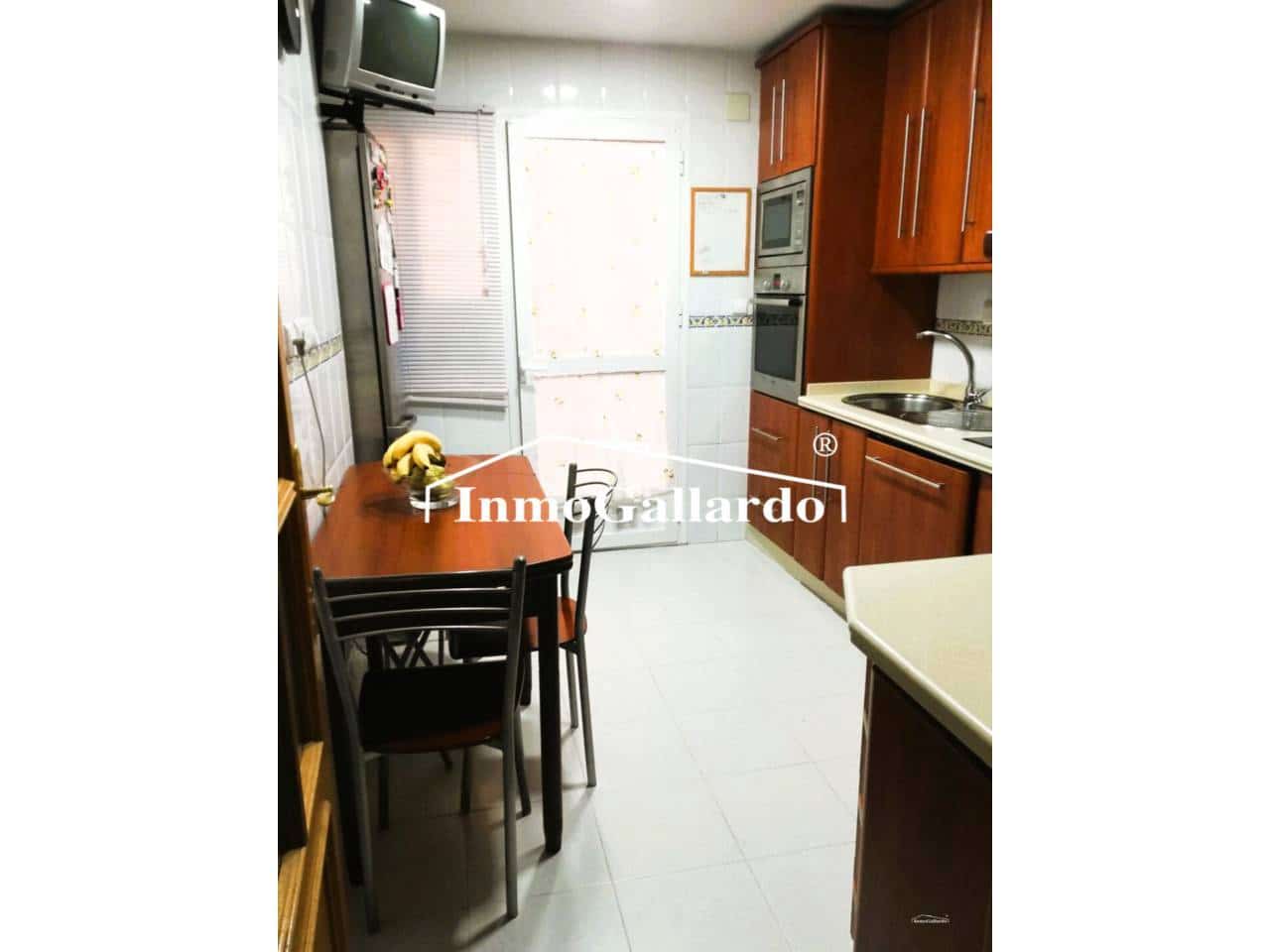 2 sypialnia Mieszkanie na sprzedaż w Rincon de la Victoria z basenem garażem - 380 000 € (Ref: 9780018)