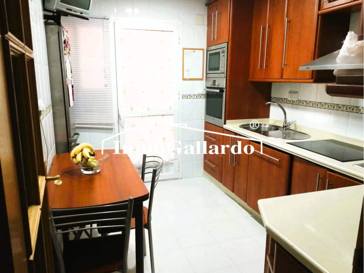 2 sypialnia Mieszkanie na sprzedaż w Rincon de la Victoria z basenem garażem - 380 000 € (Ref: 9780018)